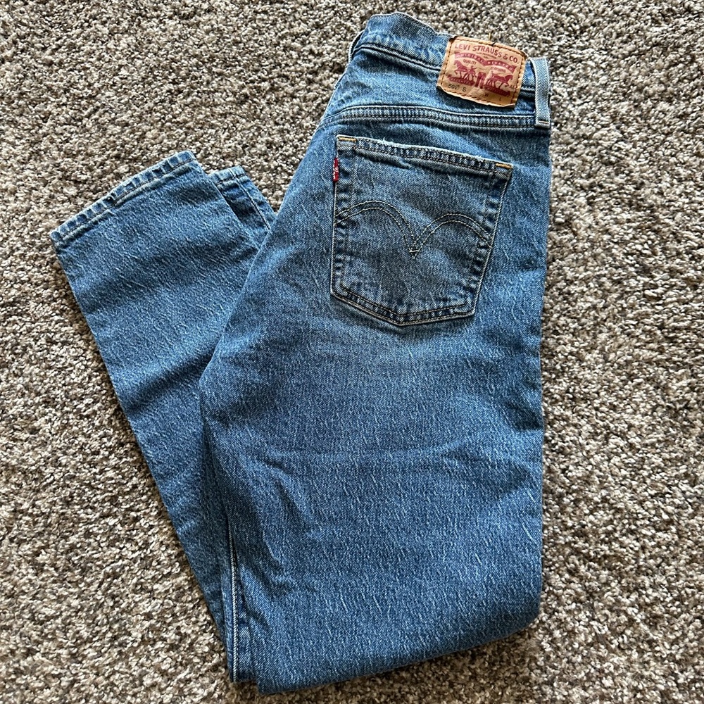 Women’s Levi 501 Jeans
